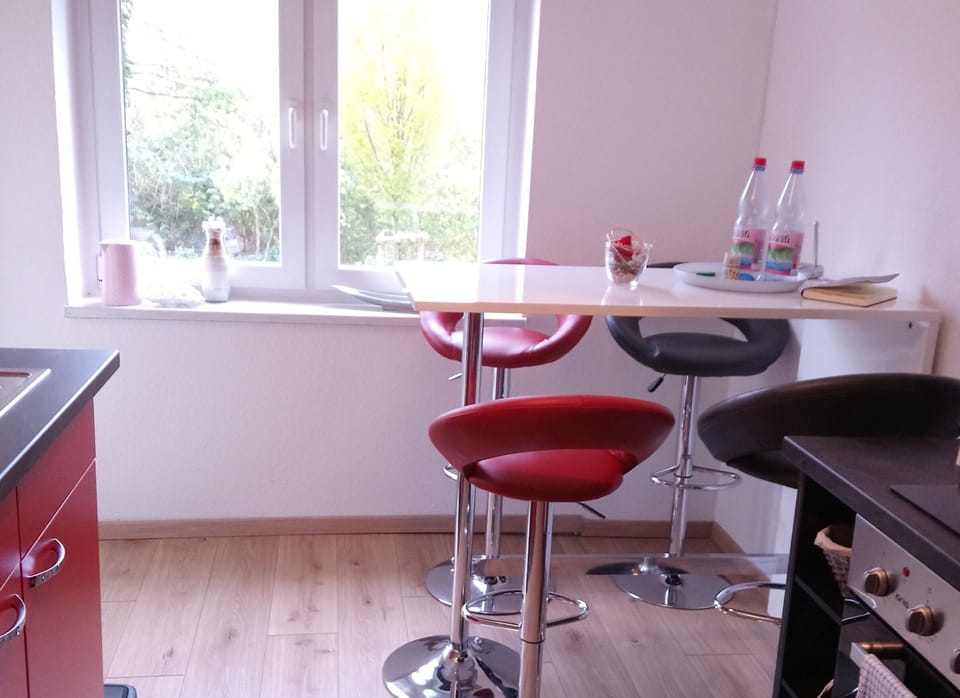 Apartment, 2 Bedrooms | In-room dining