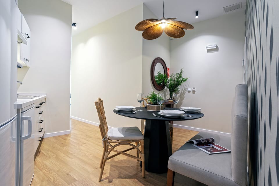 Apartment (2 Bedrooms) | In-room dining