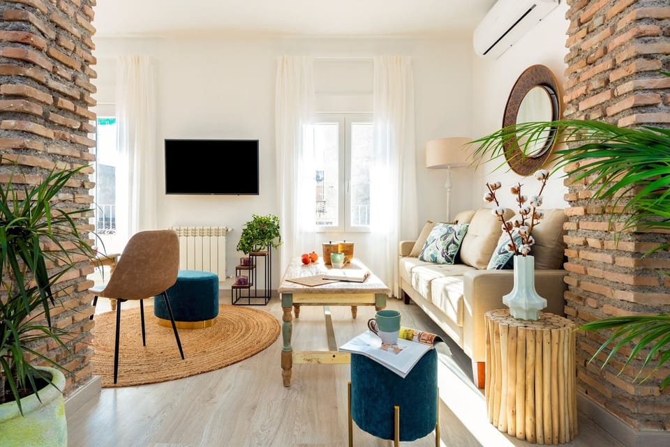 Apartment (4 Bedrooms) | Living room | Flat-screen TV