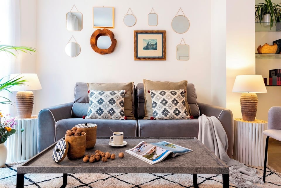 Apartment (1 Bedroom) | Living area | 32-inch flat-screen TV with cable channels, TV