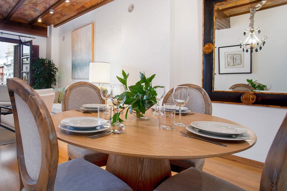 Apartment (2 Bedrooms) | In-room dining