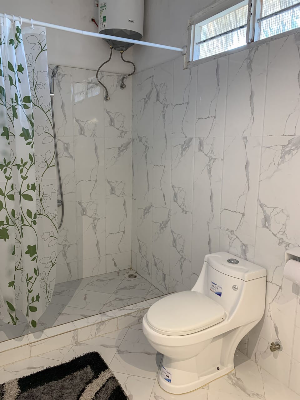 Economy Double Room | Bathroom | Shower, hair dryer, towels, soap