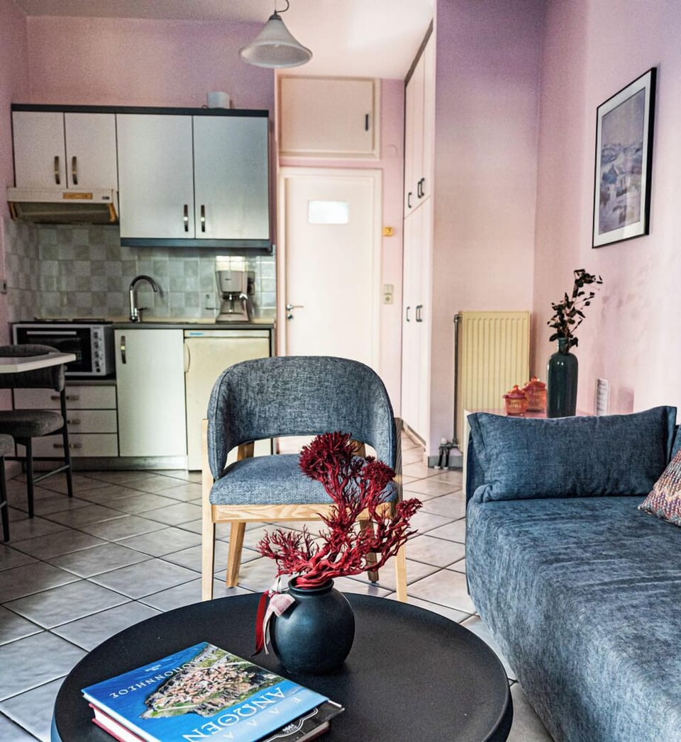 Apartment, Ground Floor | Living area | 32-inch flat-screen TV with digital channels, TV