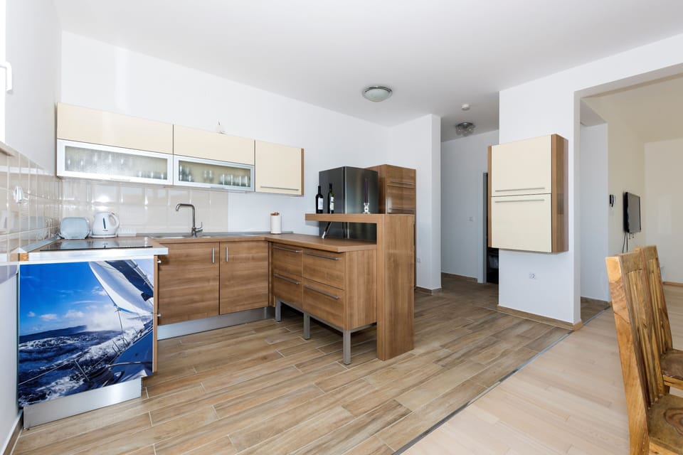 Villa, 4 Bedrooms, Private Pool | Private kitchen | Full-size fridge, microwave, oven, stovetop