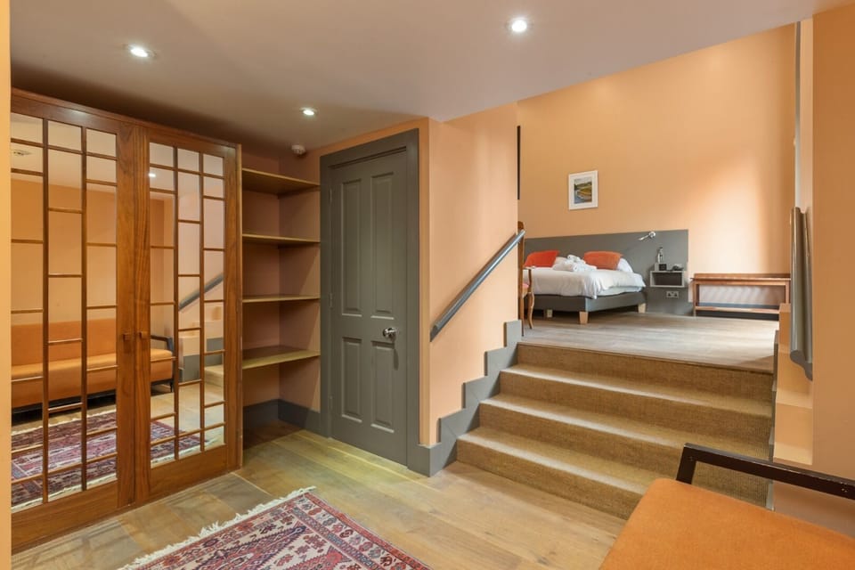 Luxury Double Room (Splendid) | Individually decorated, individually furnished, desk, blackout drapes