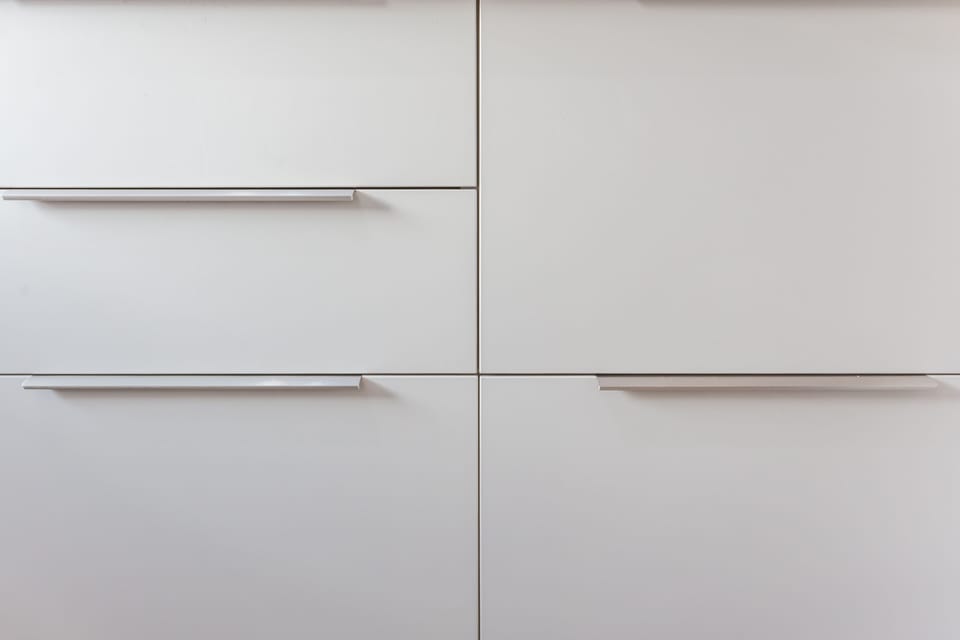 Deluxe Apartment | Private kitchen | Full-size fridge, microwave, oven, stovetop