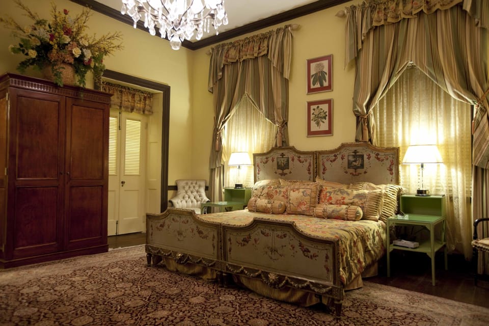 Deluxe Room, 1 King Bed | Egyptian cotton sheets, premium bedding, down comforters, pillowtop beds