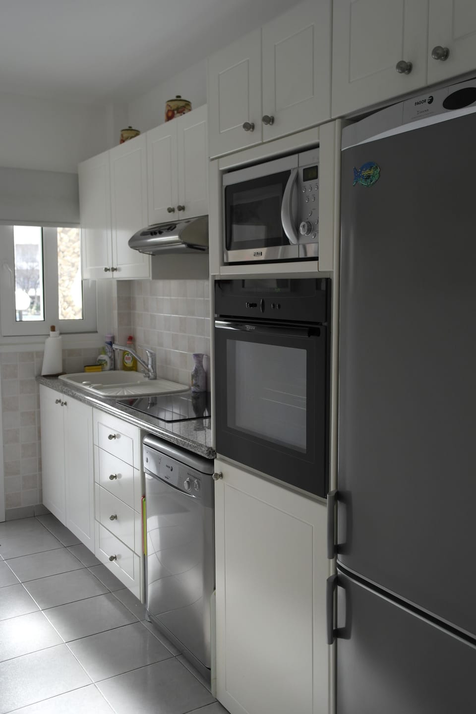 Fully Equipped kitchen, with Dishwasher, washing machine, NEF oven ect.
