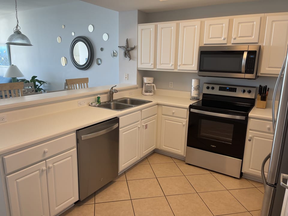 Open well equipped kitchen