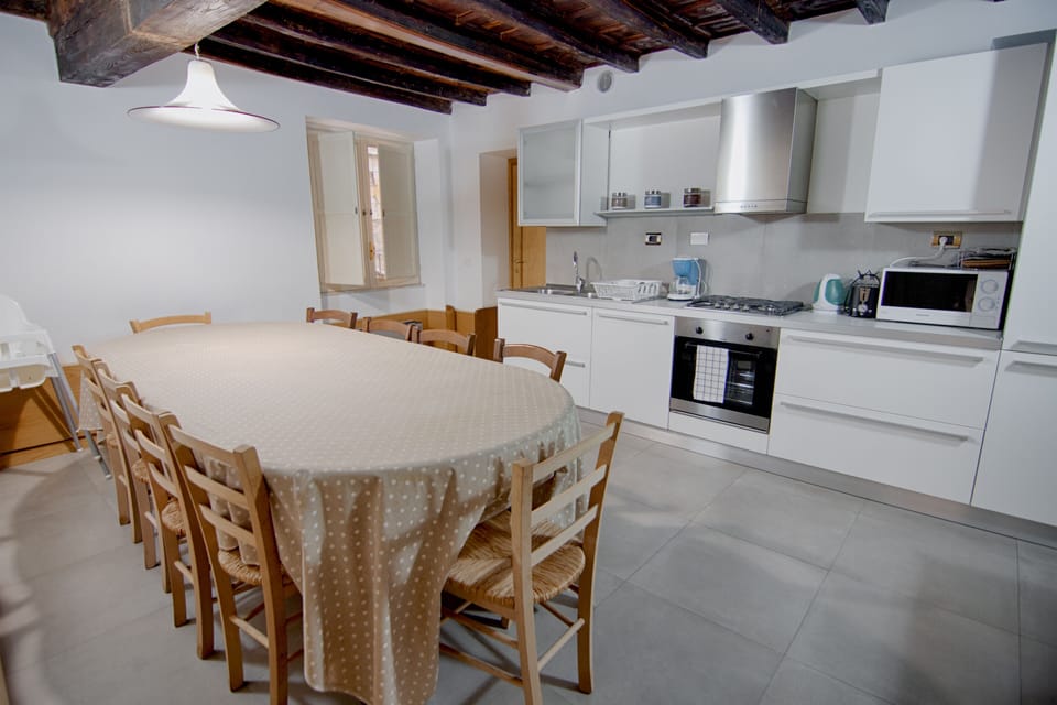 Apartment, Private Bathroom, City View (Rinidia Roma Centro) | Interior