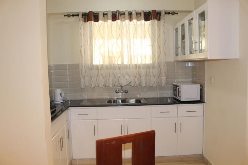 Studio Suite | Private kitchen | Electric kettle