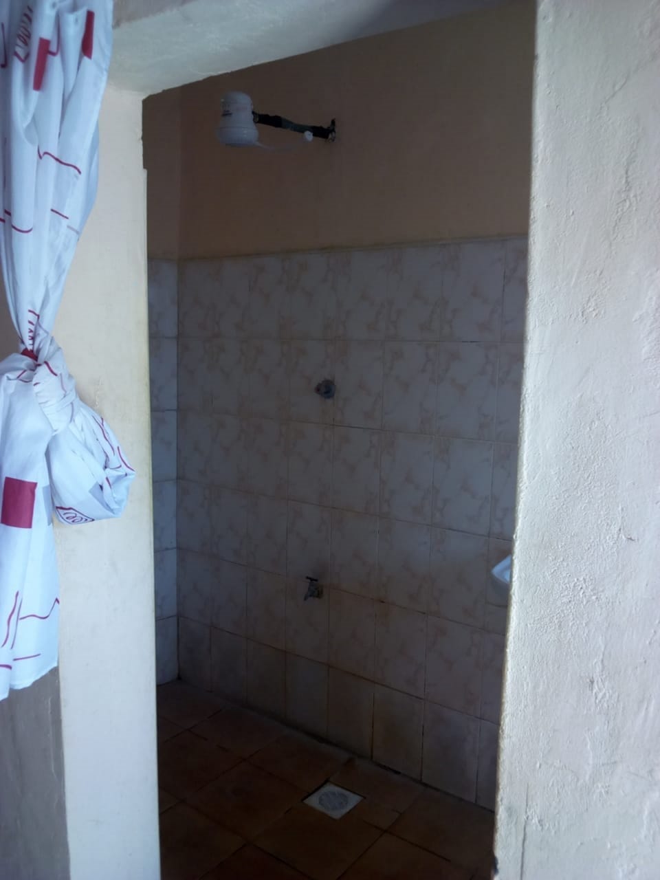 Double Room | Bathroom amenities | Shower, free toiletries, slippers, towels