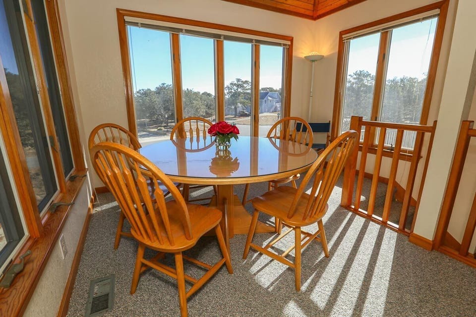 Dining 2 2022