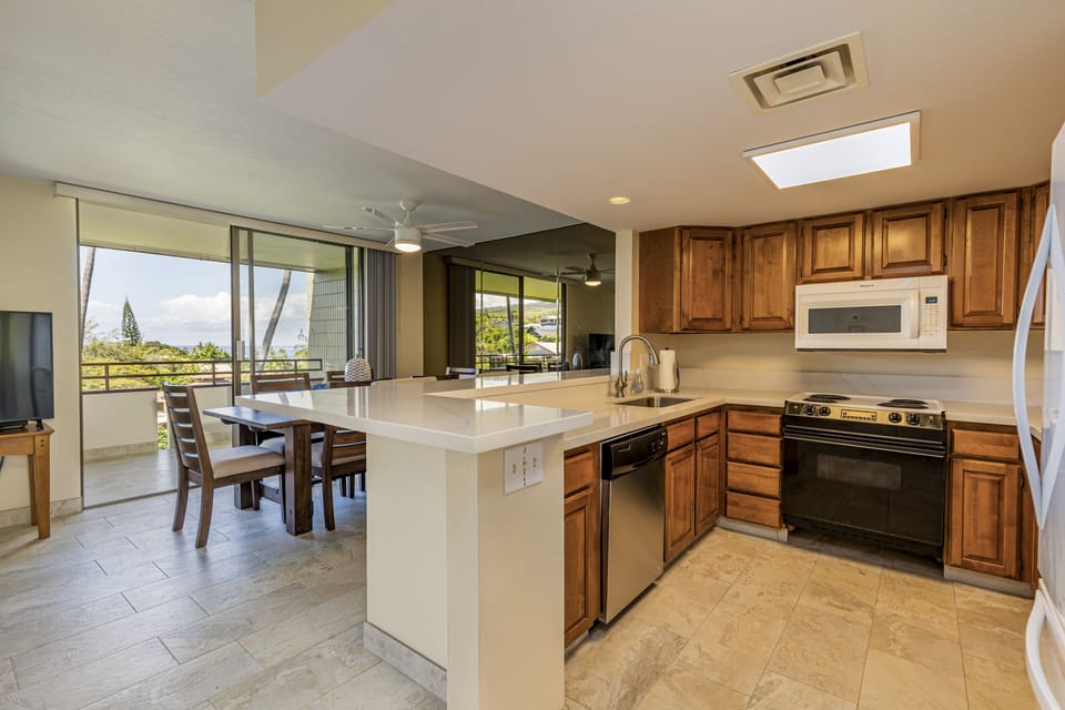 Kitchen dining area is great for visiting