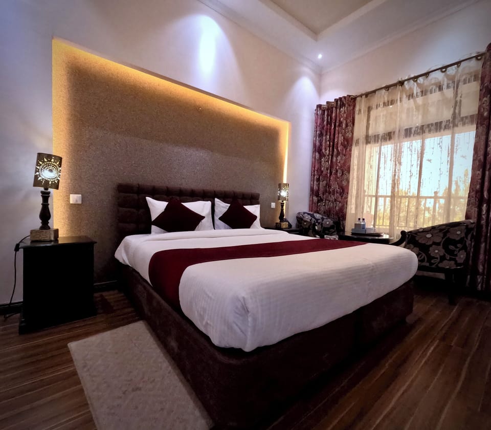 Standard Double or Twin Room | Egyptian cotton sheets, premium bedding, down comforters