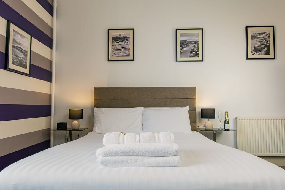 Double Room | Hypo-allergenic bedding, free WiFi, bed sheets