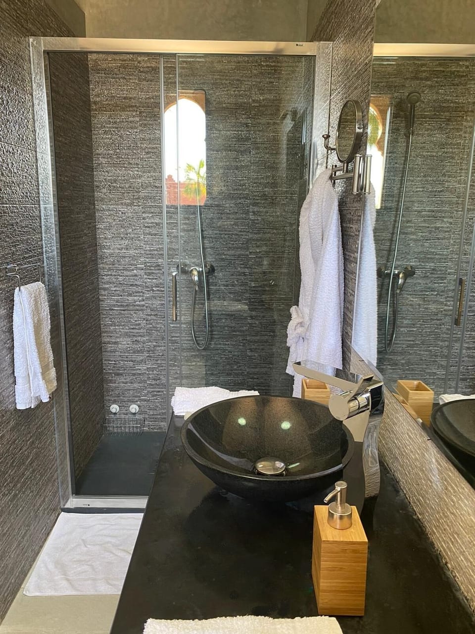 Luxury Double Room, Pool View | Bathroom | Free toiletries, hair dryer, bathrobes, towels