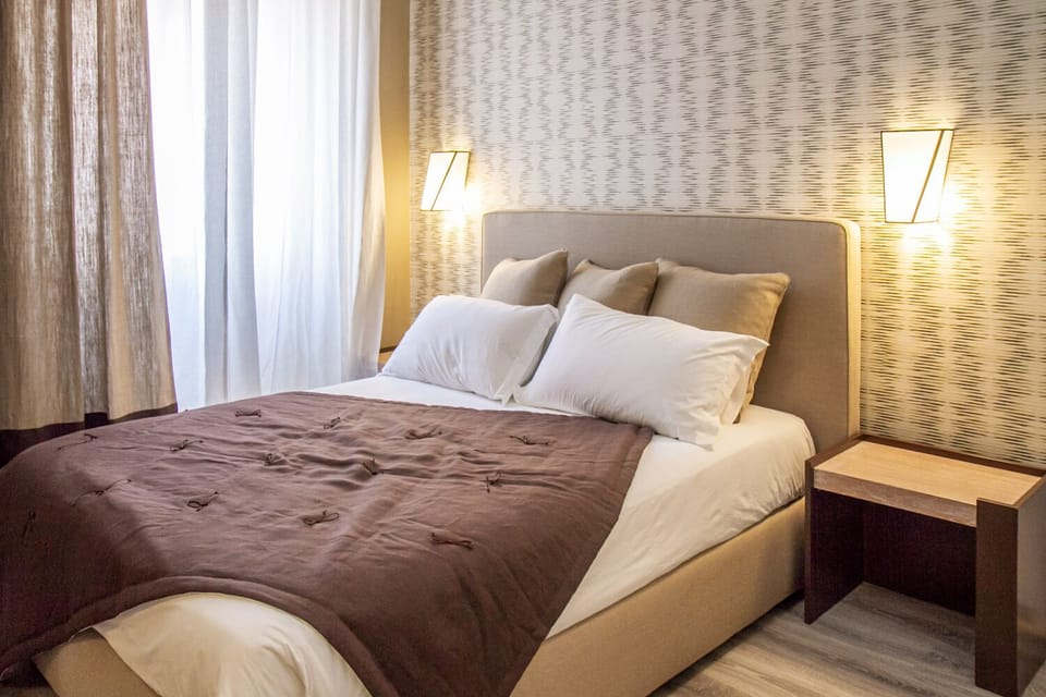 Deluxe Double Room (Carrubo) | Desk, soundproofing, free WiFi