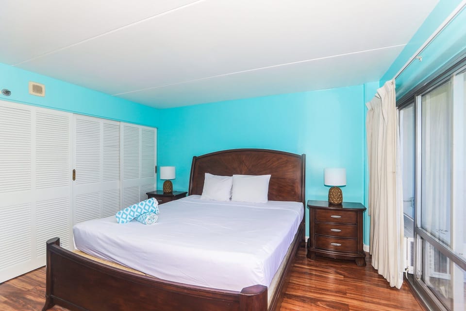 Condo, 2 Bedrooms | 2 bedrooms, iron/ironing board, free WiFi