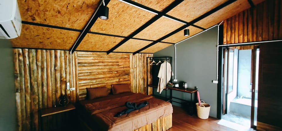 Deluxe Double Room | Bed sheets