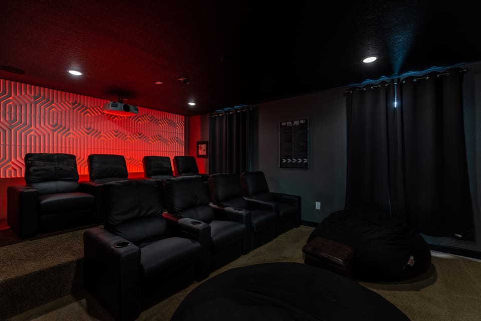Theater room
8 recliners stadium seating