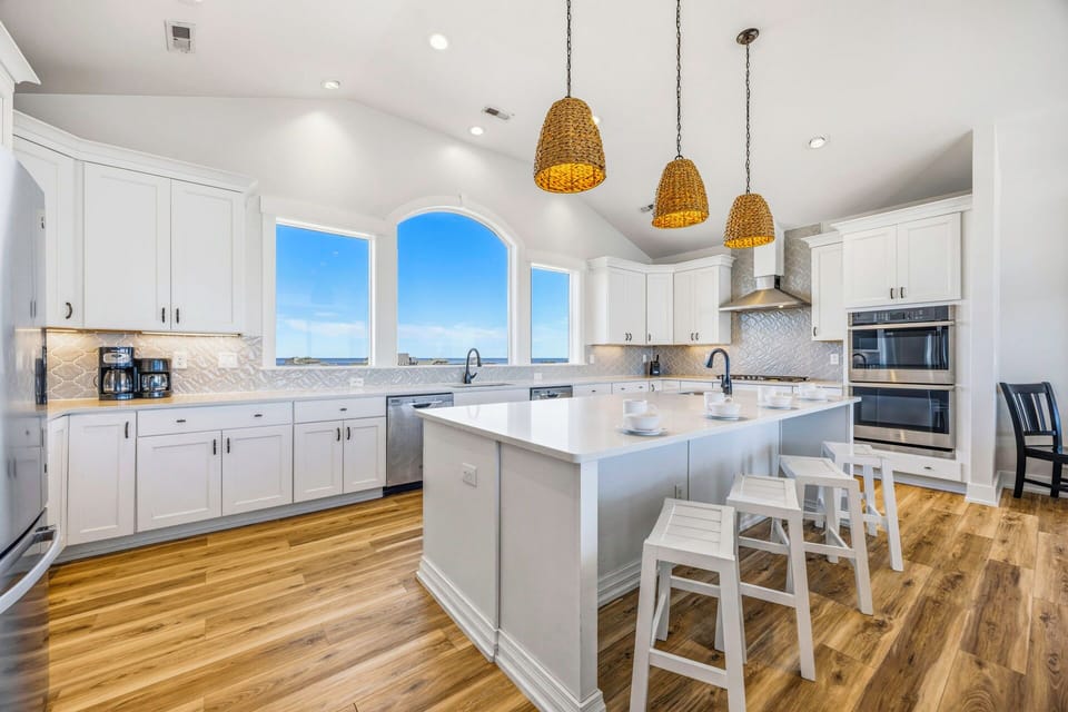 Surf or Sound Realty - 918 - Cape Sol - Kitchen -1