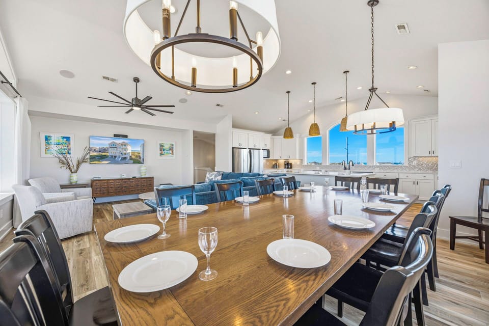 Surf or Sound Realty - 918 - Cape Sol - Dining Area -3