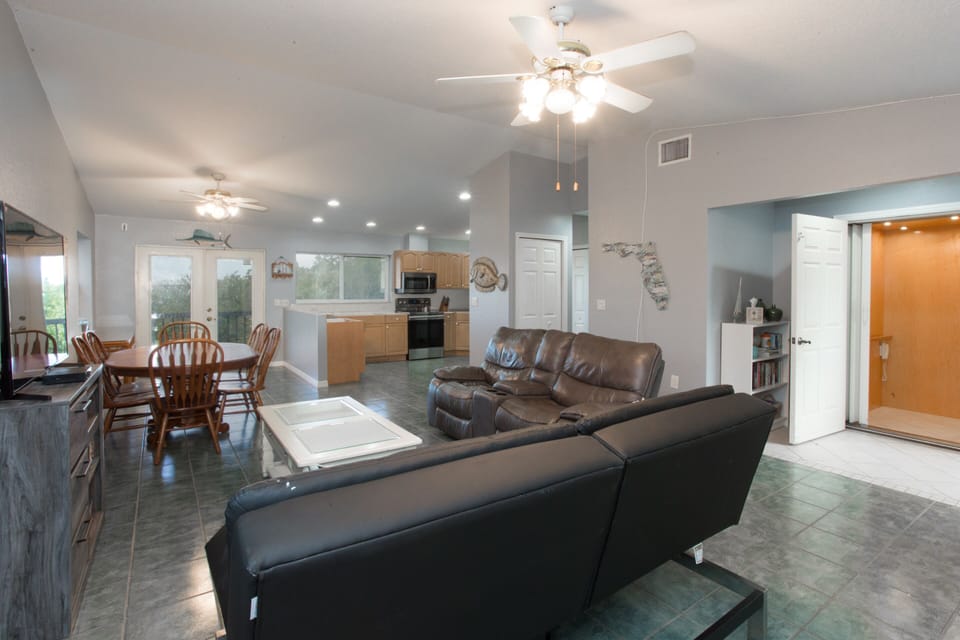 Spacious living space.
