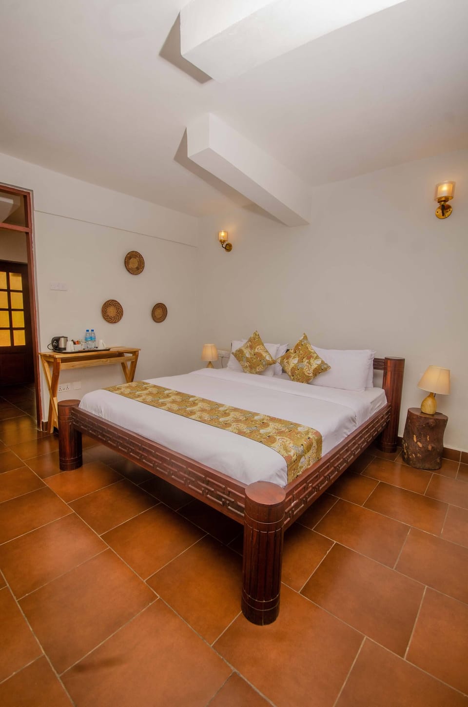Classic Room | Down comforters, blackout drapes, WiFi (free), bed sheets