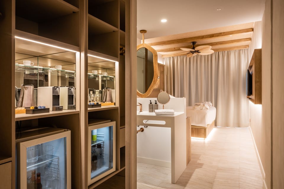 Premium bedding, minibar, in-room safe, desk