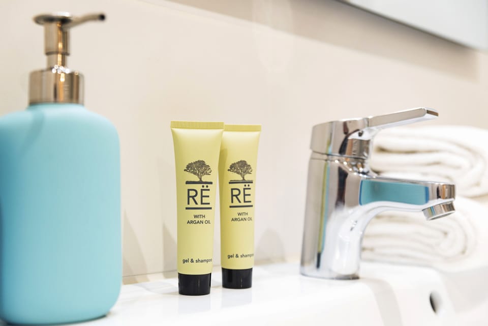Bathroom amenities