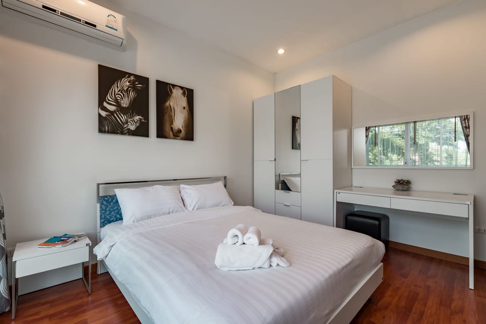 Villa, 3 Bedrooms, Non Smoking, Kitchen | 3 bedrooms, desk, blackout drapes, iron/ironing board
