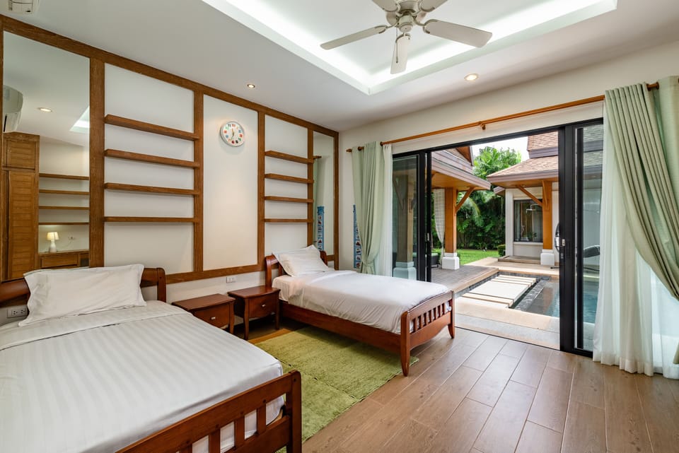 Villa, 5 Bedrooms, Non Smoking, Kitchen | 5 bedrooms, laptop workspace, blackout drapes, iron/ironing board