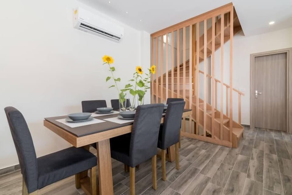 Family Villa | In-room dining