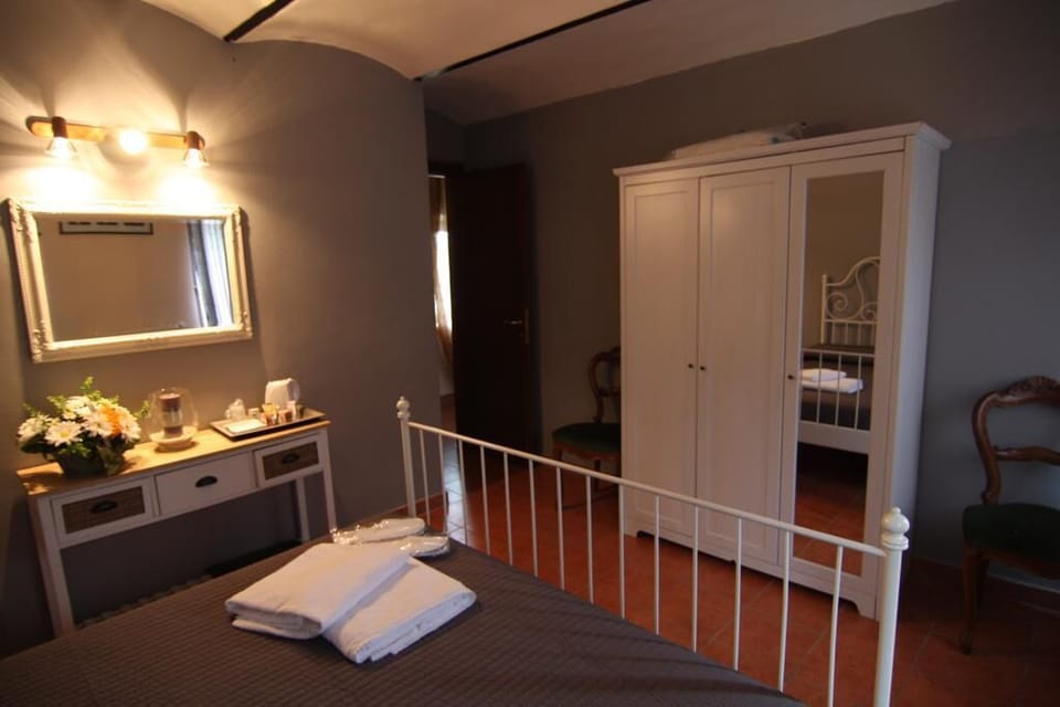 Double Room, Private Bathroom | Premium bedding, individually decorated, individually furnished