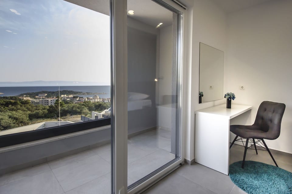 Deluxe Villa | Balcony