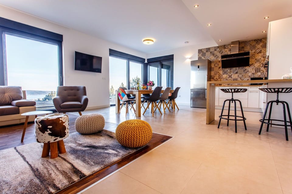 Luxury Villa | Living area | Flat-screen TV