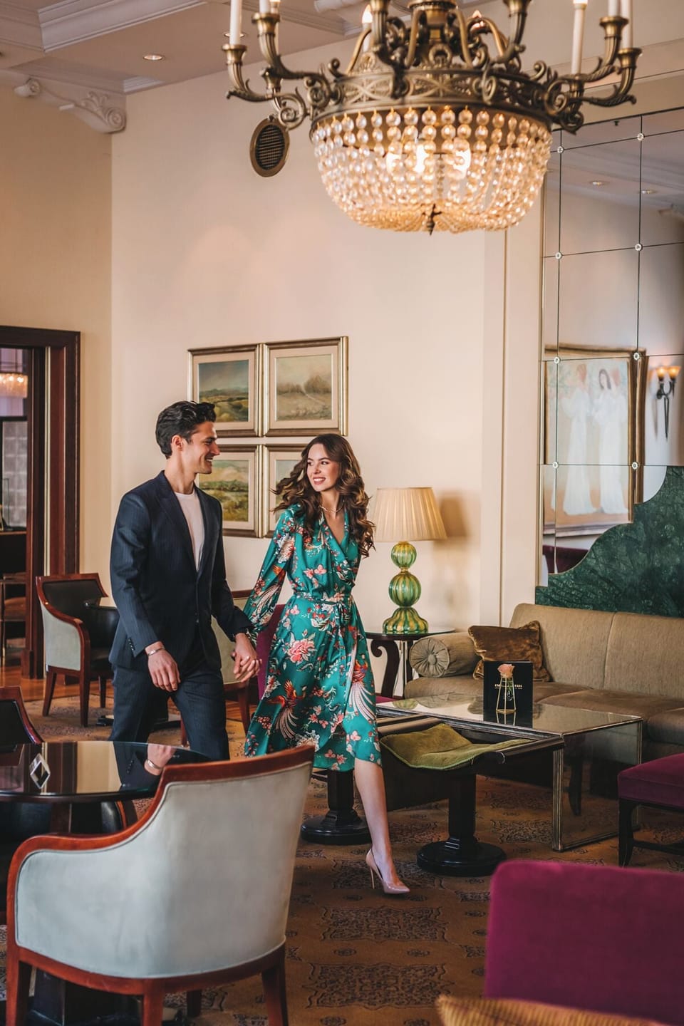 Lobby lounge