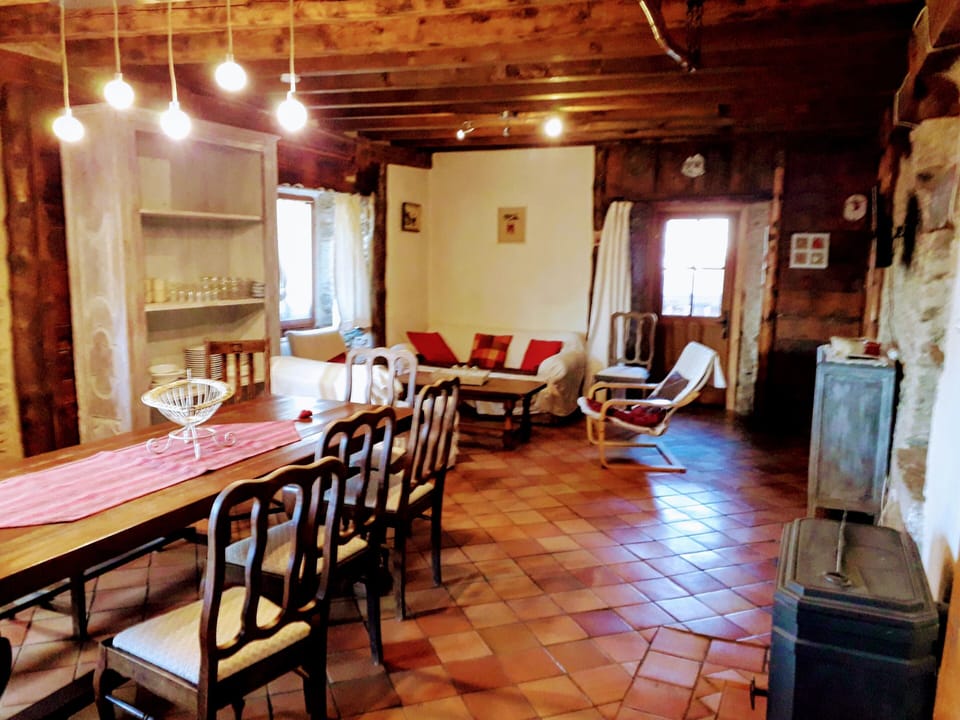 Family Cottage, Ensuite, Mountain View | Restaurant