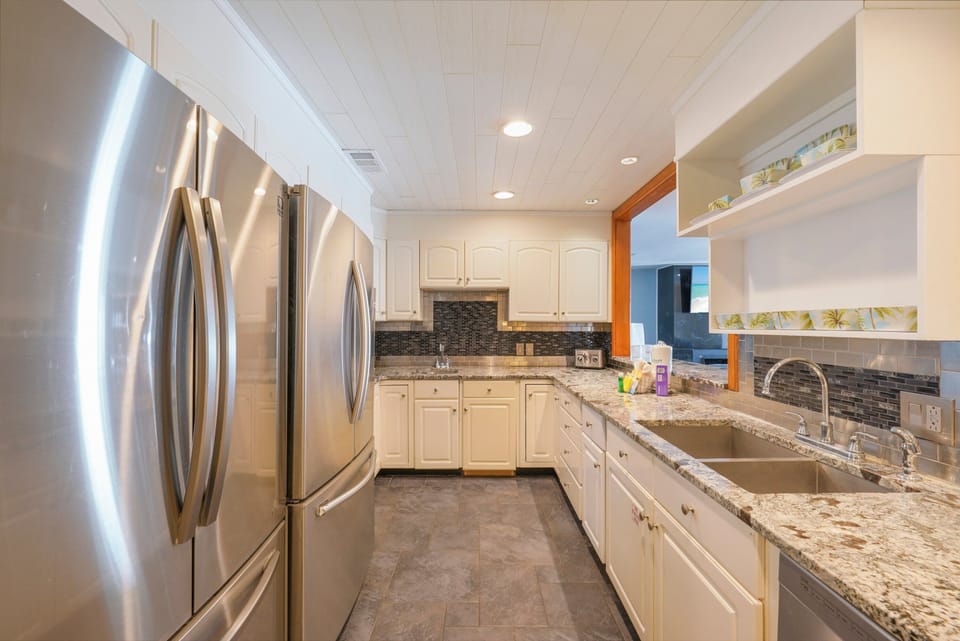 Fully equipped kitchens perfect for family meals and beachside snacks