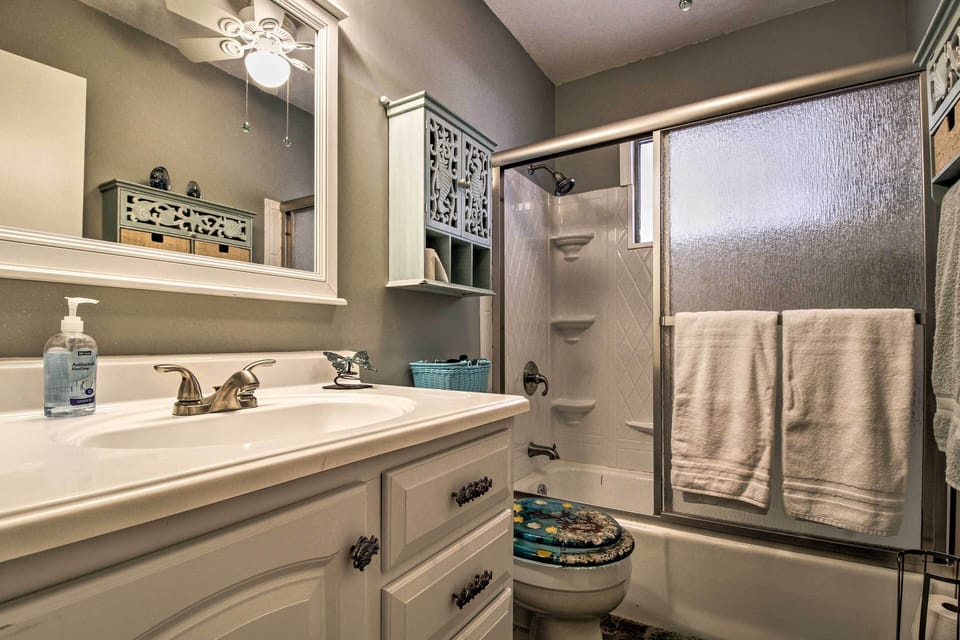 Full Bathroom