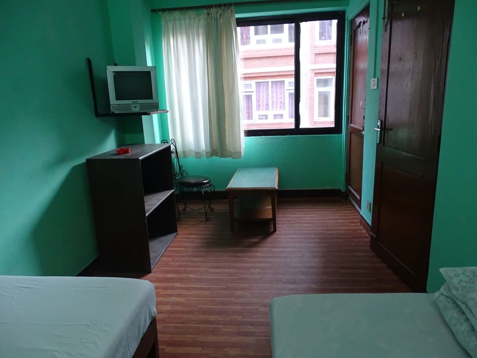 Basic Twin Room, Multiple Beds | In-room safe, free WiFi