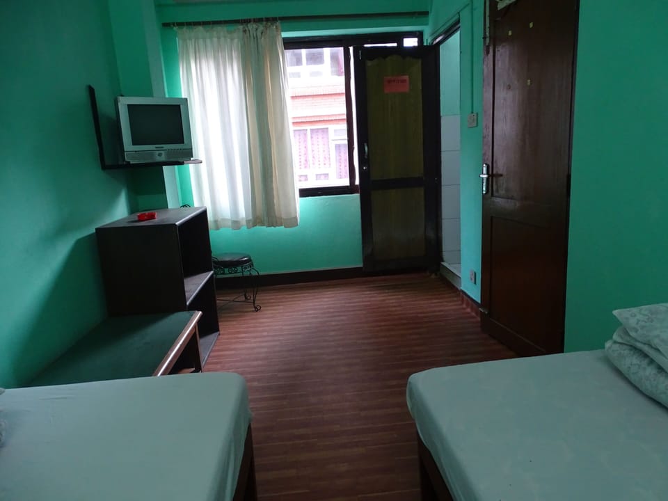 Basic Twin Room, Multiple Beds | In-room safe, free WiFi