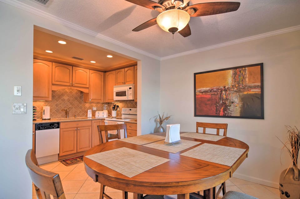 Dining Space | Dishware/Flatware