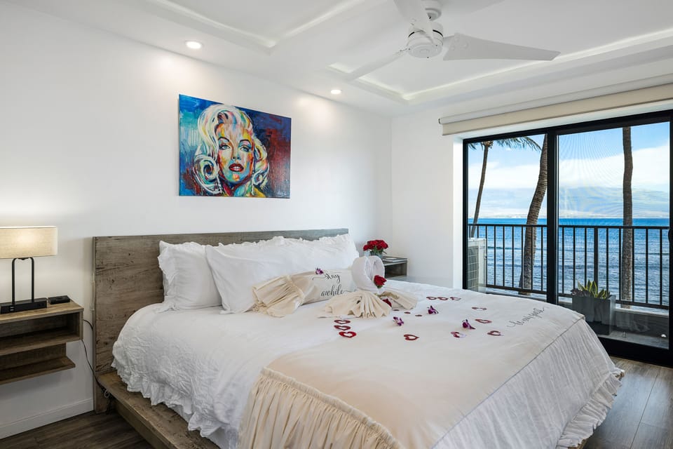 Master bedroom with king bed 