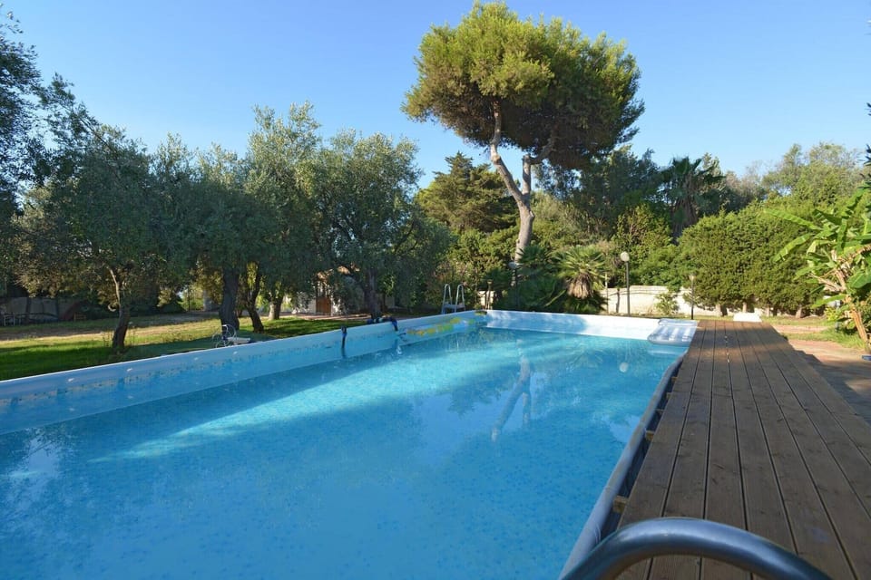 Holiday Home Swimming Pool