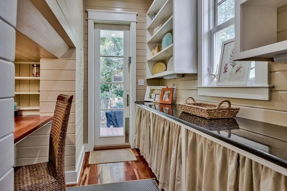 Back Door Entry Hall has a Desk