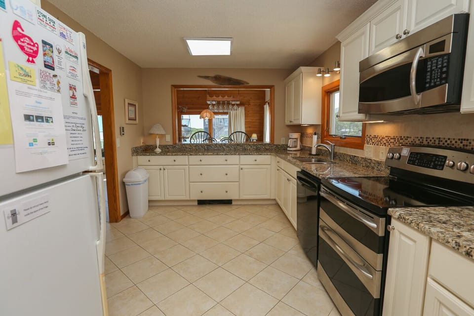 Kitchen 2023