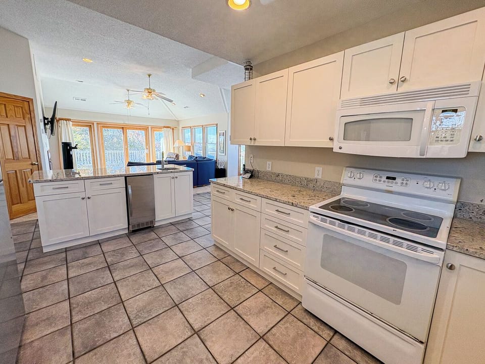 Kitchen 2025