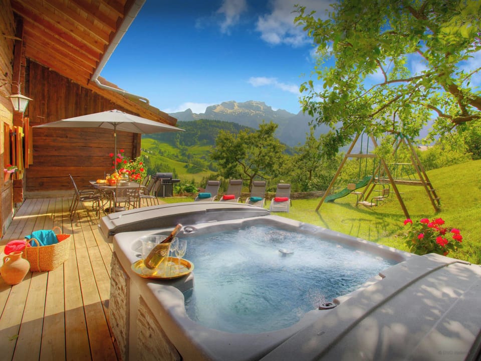 Hot tub